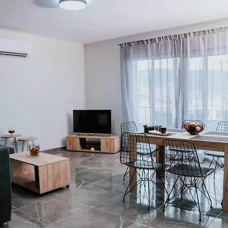 Pamvotis Urban Suites Ioannina Exterior photo