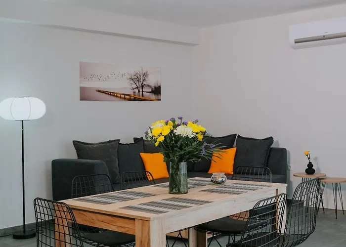 Pamvotis Urban Suites